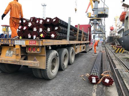 Thép ống hàn Hàn Quốc nhập khâủ hàng hạ bãi ngày ( 09/03/2018 ) !